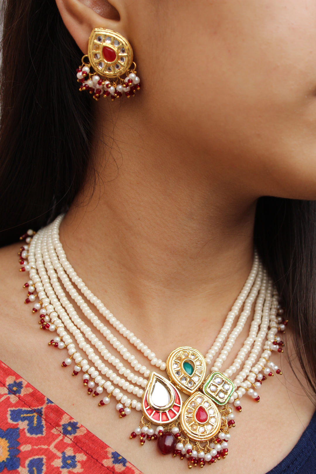 Asymmetric Kundan Pearl Necklace