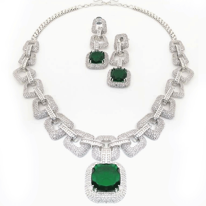 Emerald Elegance Green Necklace