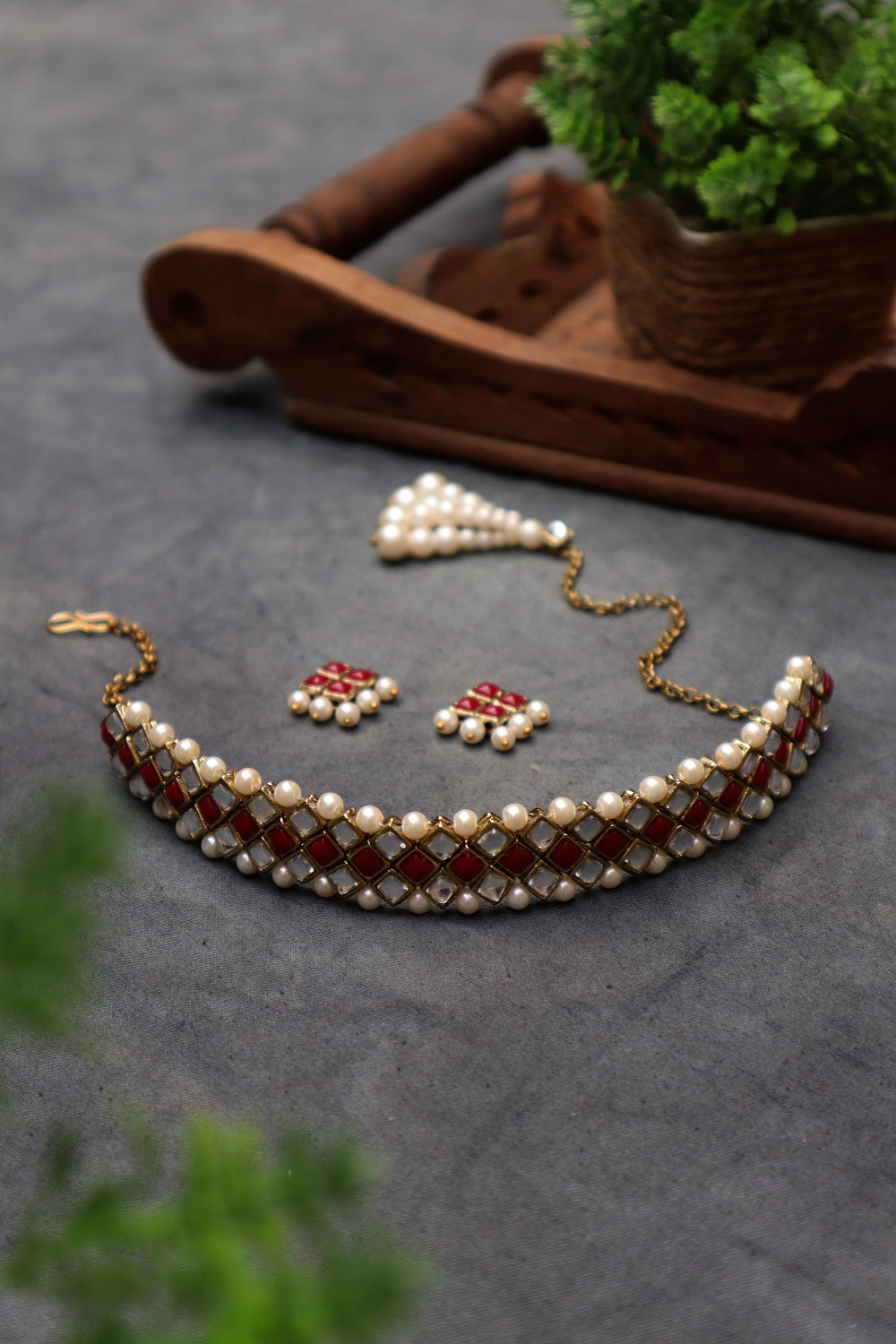 Kundan Stone Choker Necklace Set