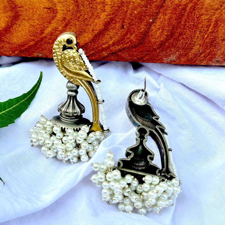 Parrot Pearly Earring