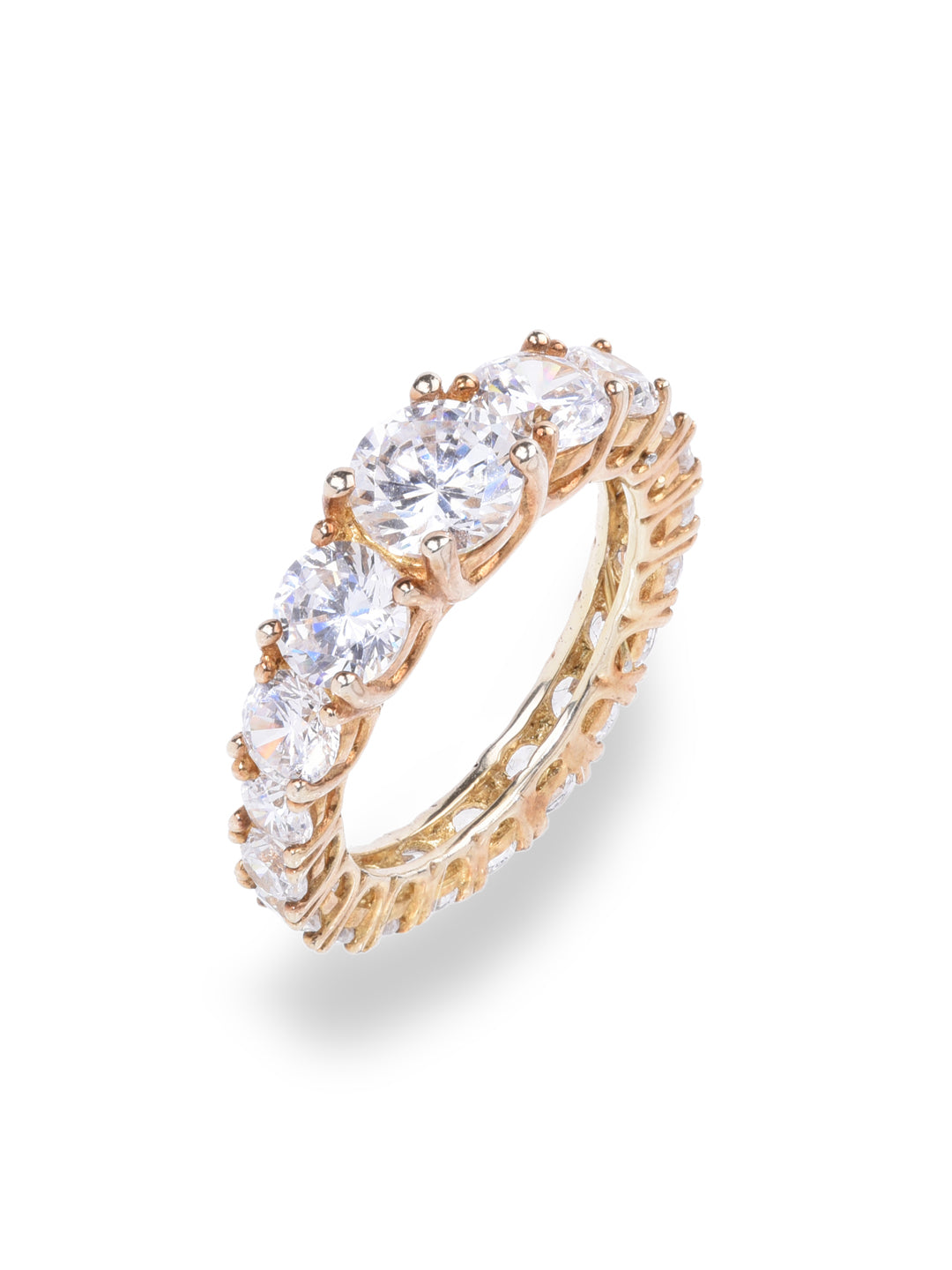 Graded round solitaire diamond band
