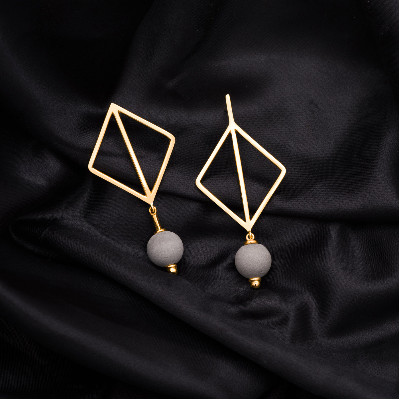Rhombus Earrings
