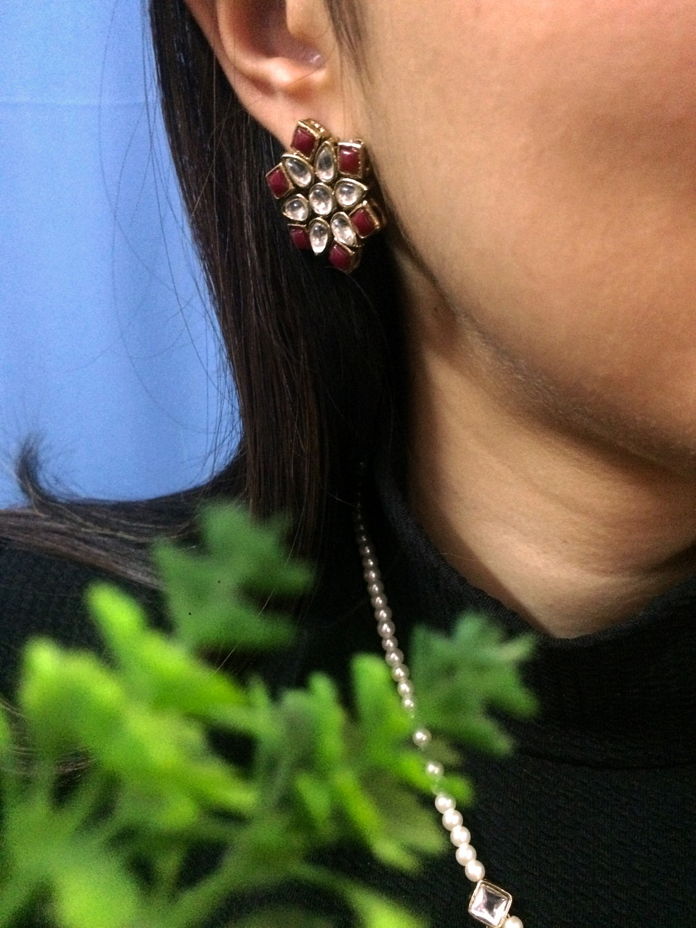Kundan Pendant and Earrings Set